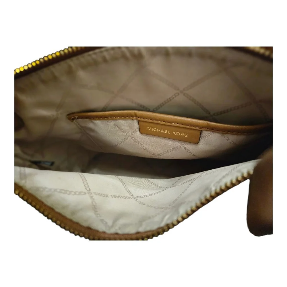 Michael Kors Tan and Beige Leather Shoulder Bag Size Large - Picture 12 of 15